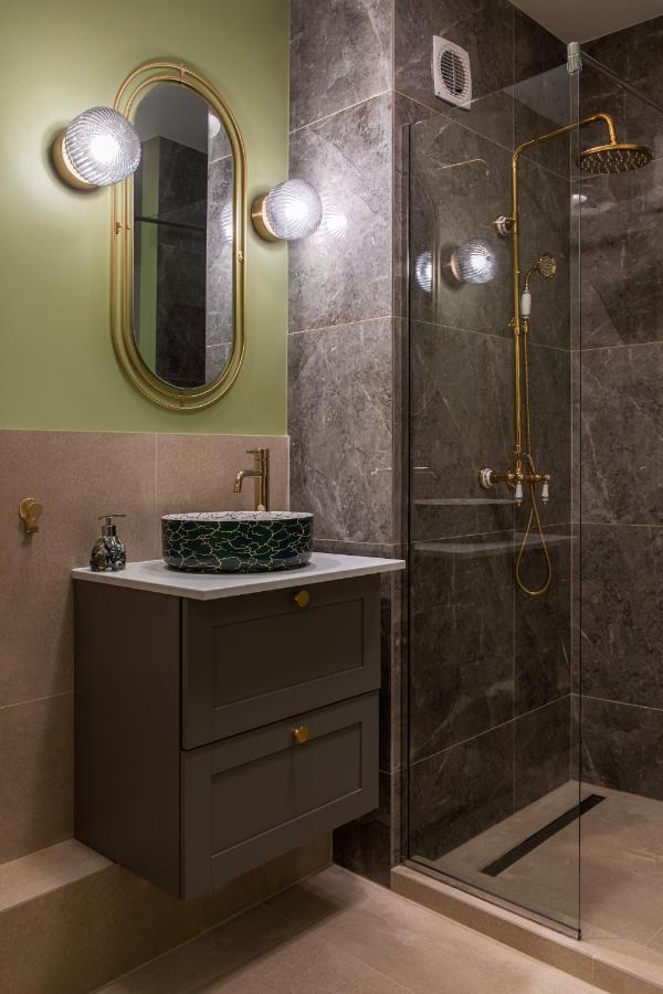 הוילה Designer Flat For 4, Heart Of Bucharest, Kitchen מראה חיצוני תמונה
